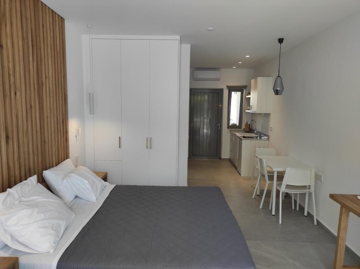 เมลิสซา อพาร์ตเมนต์ Aparthotel มาเลีย ภายนอก รูปภาพ