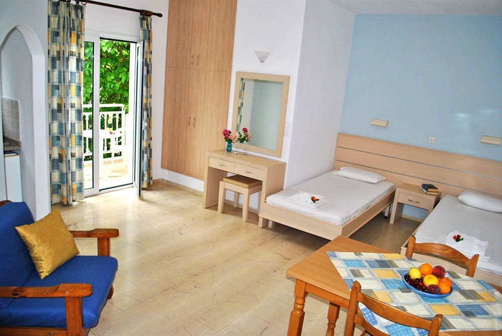เมลิสซา อพาร์ตเมนต์ Aparthotel มาเลีย ภายนอก รูปภาพ